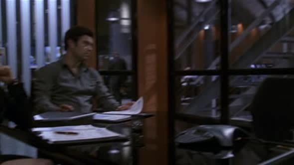 Náhled 24 Hodin - 24 S03E01 DVDrip CZDAB.avi (6)