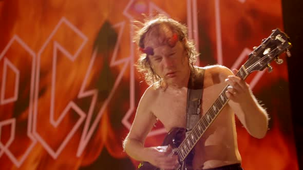 Náhled AC_DC - Highway To Hell.ts (7)