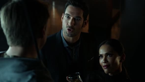 Náhled lucifer.s02e01.hdtv-lol.mkv (8)
