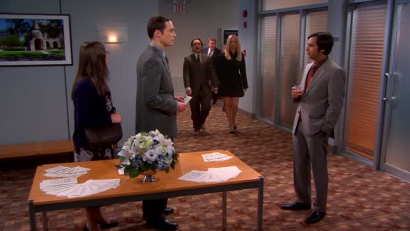 Náhled Teorie velkého třesku - CZ 06x20 - Rozepře o definitivu (The Tenure Turbulence).mkv (9)