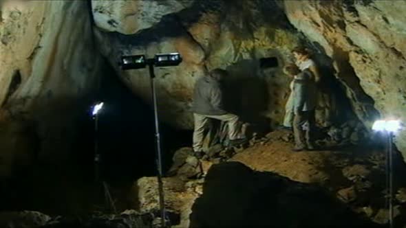 Náhled Strážce duší 8 Jeskyně běsu (2003).avi (4)