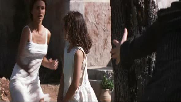 Náhled Mandolina kapitana Corelliho (2001) CZ dabing Drama Romanticky Valecny.avi (10)