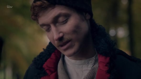 Náhled Victoria.S01E03.HDTV.x264-RiVER.mkv (9)