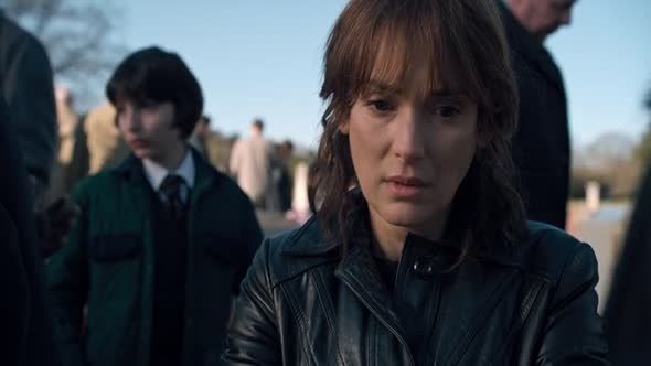 Náhled Stranger.Things.S01E05.WEBRip.x264-Nicole.mkv (3)