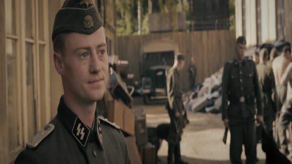 Náhled Colette.2013.BRRip.XviD.CZ-TreZzoR.avi (3)