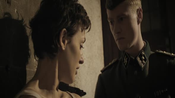 Náhled Colette.2013.BRRip.XviD.CZ-TreZzoR.avi (9)