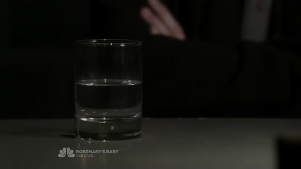 Náhled The.Blacklist.S01E21.HDTV.x264-LOL.mp4 (8)