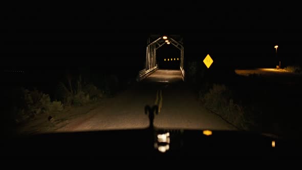 Náhled No.Country.For.Old.Men.2007.1080p.BrRip.x264.YIFY.mp4 (4)