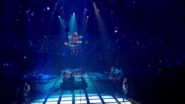Náhled Metallica.Through.The.Never.2013.1080p.BluRay.DTS-HD.MA.5.1.x264-PublicHD.avi (3)
