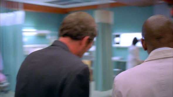 Náhled Dr.House.S02E13.Modelka.DVDrip.CZ.avi (5)