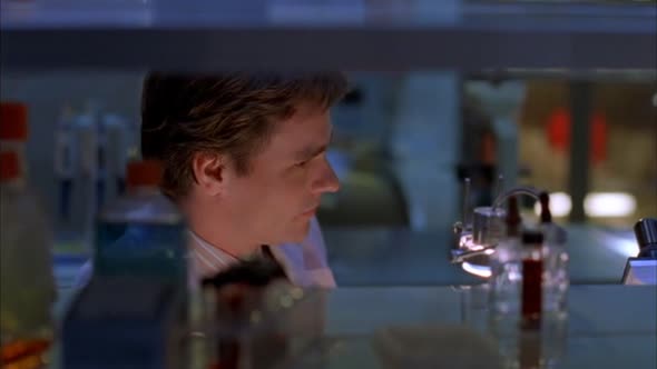 Náhled Dr.House.S02E13.Modelka.DVDrip.CZ.avi (9)