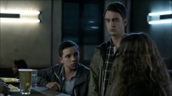 Náhled Zmetci-(Misfits)-s04e02 CZ.avi (2)
