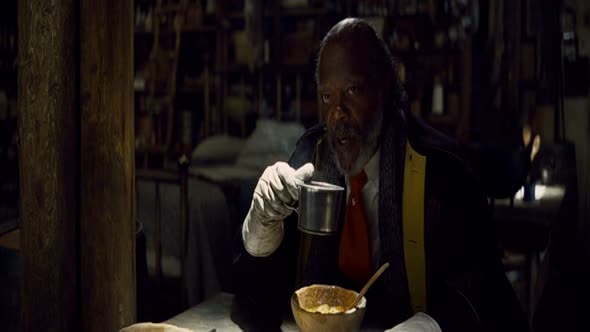 Náhled The-Hateful-Eight-2015-BRrip-CZ.avi (6)