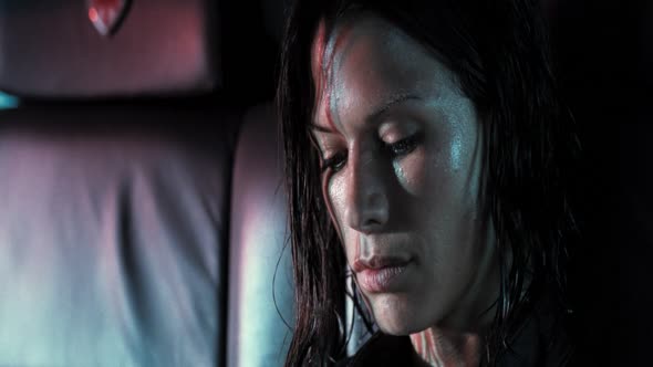 Náhled Soudny-Den-Doomsday-1080p-Bluray-AC3-CZ-dab-2008.mkv (2)