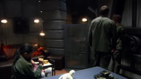 Náhled Battlestar Galactica CZ - 04x11 - Tak me nekdy napada.avi (2)