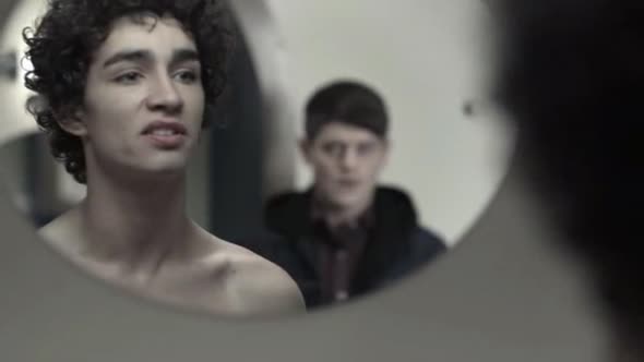 Náhled Zmetci-(Misfits)-s02e06-CZ.avi (3)