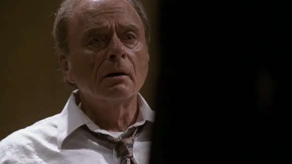 Náhled 24 Hodin - 24 S02E13 DVDrip CZDAB.avi (9)