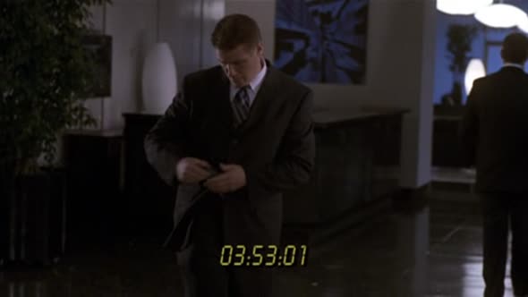 Náhled 24 Hodin - 24 S03E15 DVDrip CZDAB.avi (10)