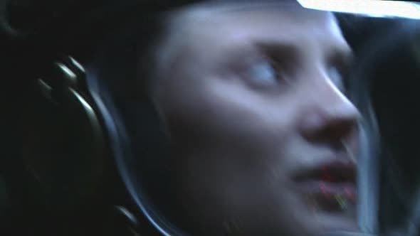 Náhled Battlestar Galactica CZ - 02x15 - Scar.avi (2)