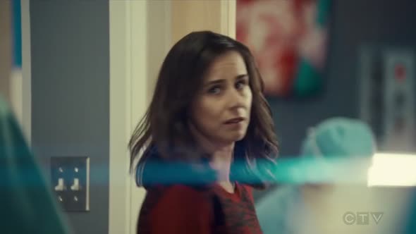 Náhled Saving.Hope.S04E05.HDTV.x264-KILLERS.mp4 (6)