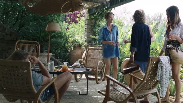 Náhled Oslneni sluncem / A Bigger Splash (2015)-CZ DABING (2)