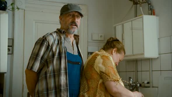 Náhled DOKTOR OD JEZERA HROCHU CZ.avi (2)