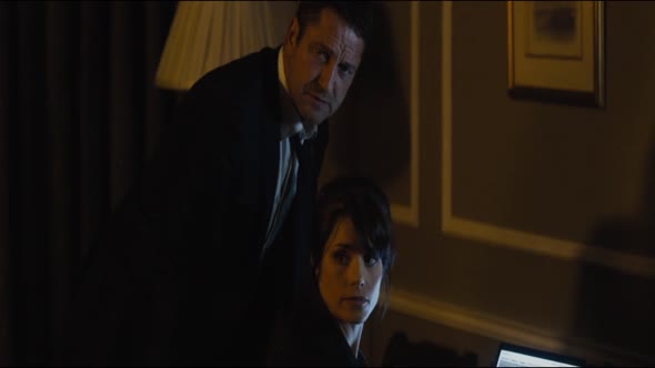 Náhled Pád Londýna (London Has Fallen - 2016) 1080p cz dabing, akční thriller.mkv (7)