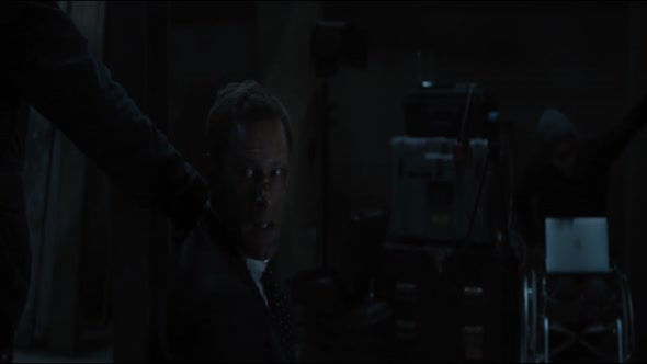 Náhled Pád Londýna (London Has Fallen - 2016) 1080p cz dabing, akční thriller.mkv (9)