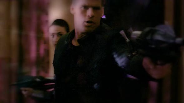 Náhled Farscape S04E22 CZ dabing.avi (2)