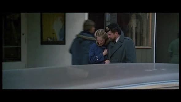 Náhled Lovec jelenů - Robert De Niro - Meryl Streep Cz Dab.- .avi (8)