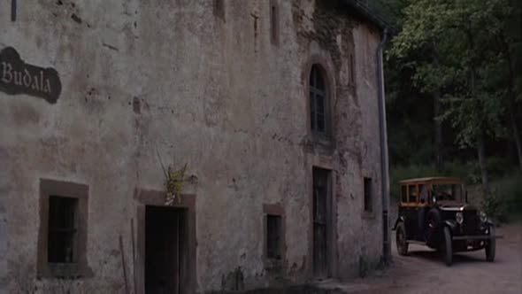 Náhled Ve stinu upira (2000) DVDRip CZ horor.avi (2)