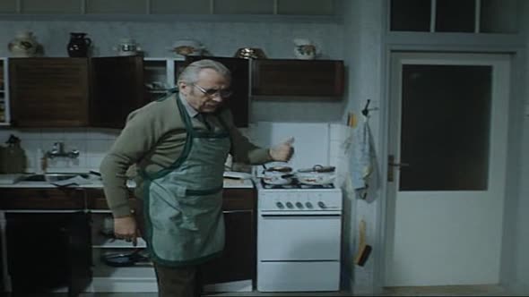 Náhled Mladé víno (1986).avi (7)