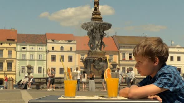 Náhled POJEDEME K MOŘI 2014 5.1 CZ komedie.avi (5)