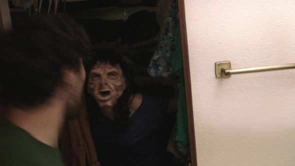 Náhled Paranormal Activity 3.avi (3)