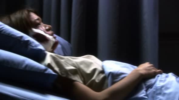 Náhled Battlestar Galactica CZ - 01x12 - Posledn zblesk Kobolu, st 1..avi (8)