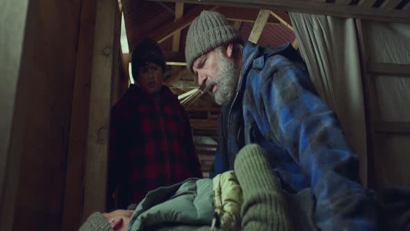 Náhled Hon Na Pačlověky (2016) Cz Titulky v Obraze - Moviestyl.avi (6)