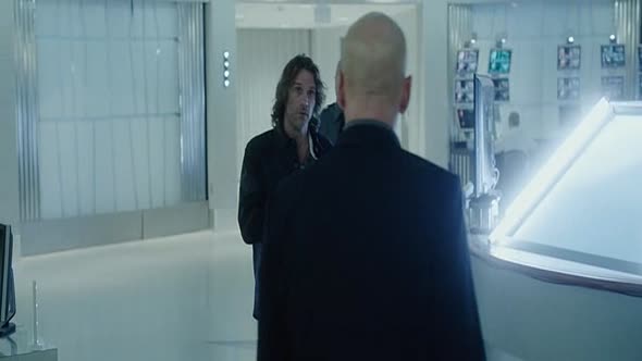 Náhled Vice (2015) HDRip.XViD.avi (4)