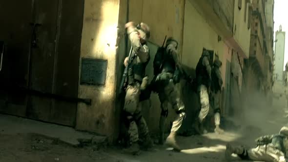 Náhled Černý jestřáb sestřelen (Black Hawk Down) (USA, 2001 - HD 720p - CZ dabing - H264 - AAC 2CH).mkv (5)