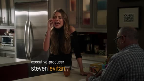 Náhled Modern.Family.S08E04.HDTV.x264-LOL.mkv (1)