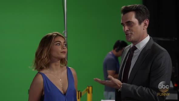 Náhled Modern.Family.S08E04.HDTV.x264-LOL.mkv (3)