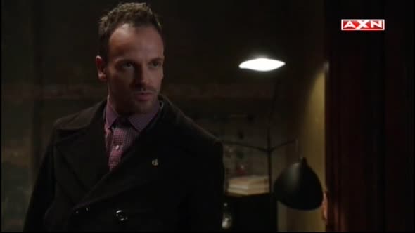 Náhled Jak proste - Elementary S02E09 CZ - On The Line.avi (10)