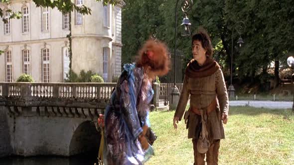 Náhled Navstevnici-1993.BRRip.720p-VoXHD-CZ.avi (9)
