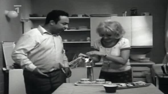 Náhled Tetička za všechny peníze - komedie, 1973.avi (10)