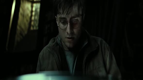 Náhled Harry.Potter.and.the.Deathly.Hallows.Pt2.2011.DvDrip.XviD_nCODE.avi (7)