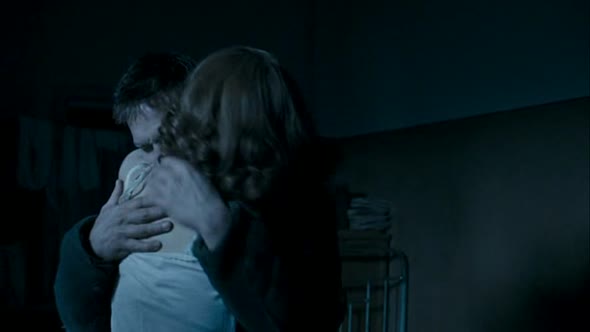 Náhled Transport - válečné drama ( Hrají- Thomas Kretschmann, Vera Farmiga, Daniel BrĂĽhl, Natalie Press, Thekla Reuten ) DVDRip XviD CZ.avi (10)
