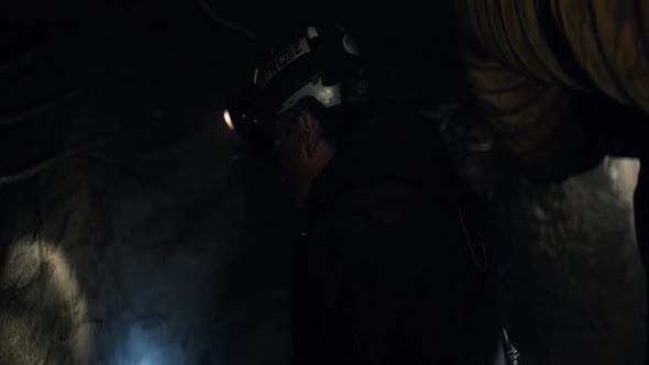 Náhled Beneath (2014) cz tit.avi (5)