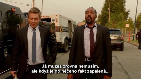 Náhled THE FLASH S01E04 CZTIT - scifi, akční seriál.avi.avi (1)