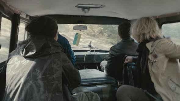 Náhled Chernobyl Diaries 2012 CZ.avi (2)