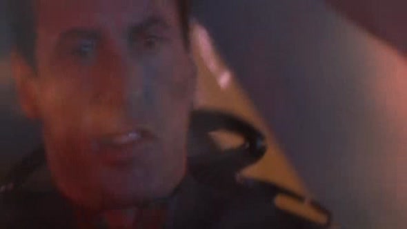 Náhled Demolition-Man-cz (1).avi (10)