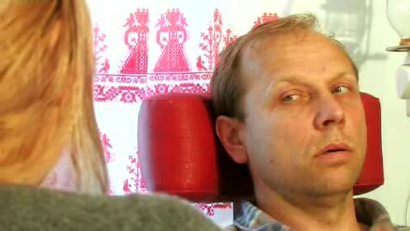 Náhled Někdo tam dole mě má rád cz (2008).avi (2)